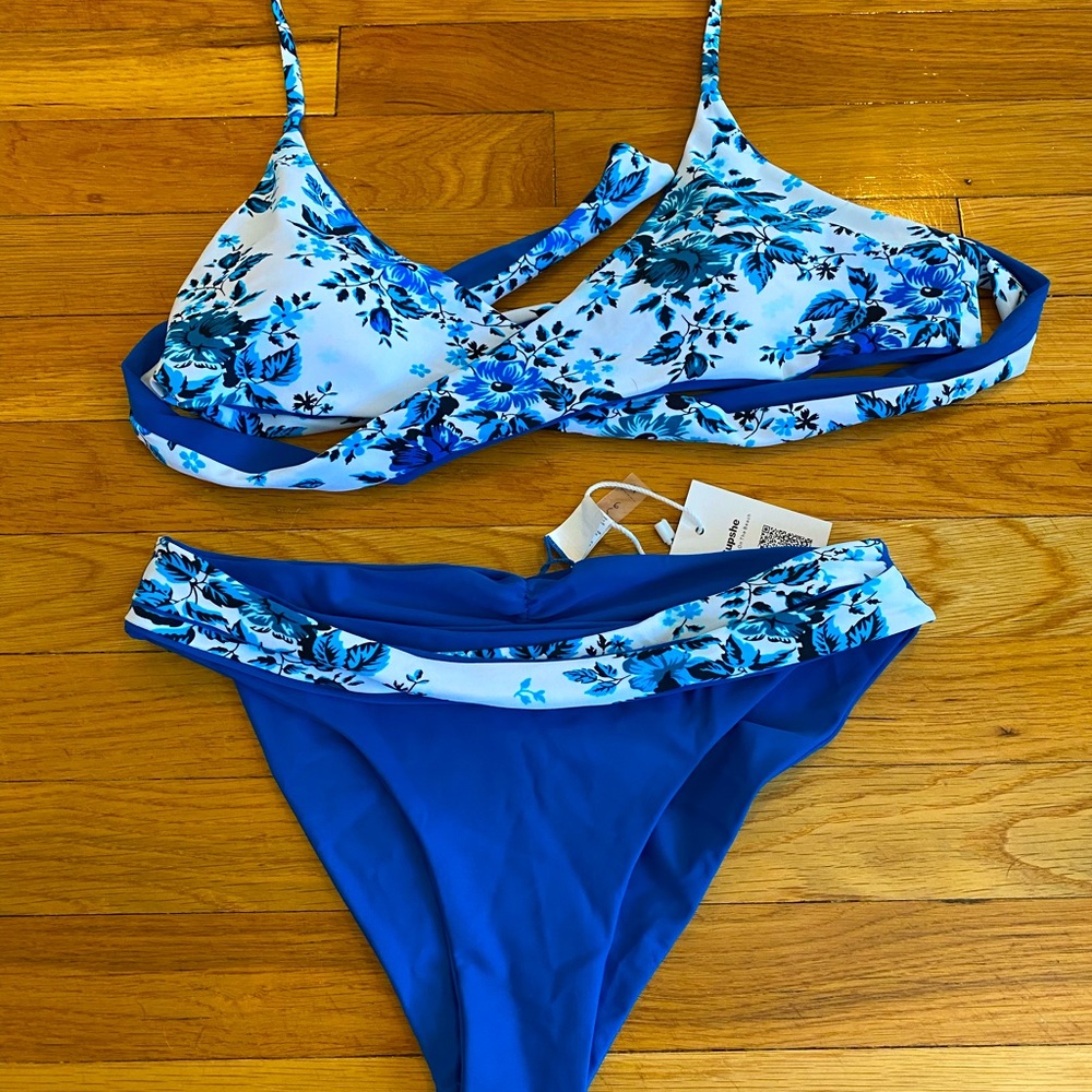 Cupshe swim suit. Size medium. New